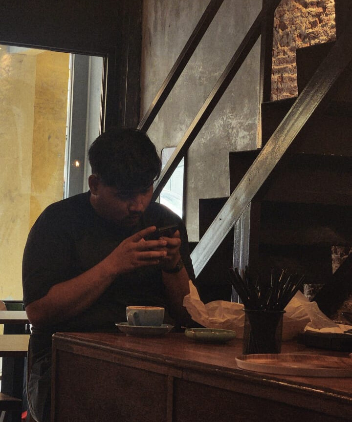 Teduh café interior